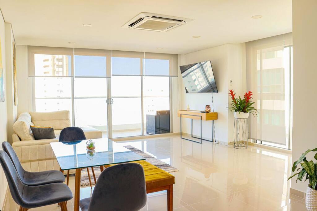 Spacious Luxury, Sea View *