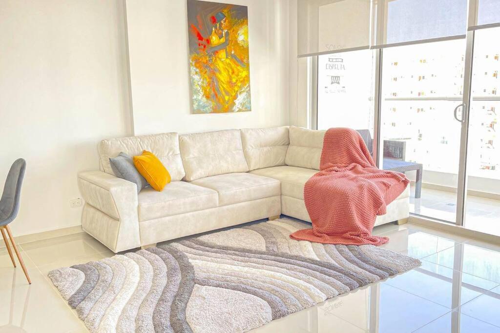 Spacious Luxury, Sea View